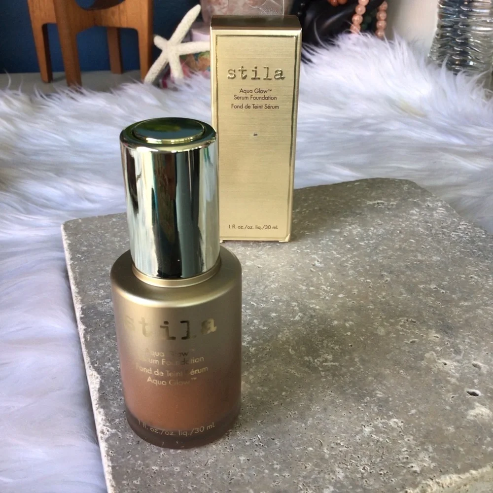 Stila Aqua Glow Serum Foundation